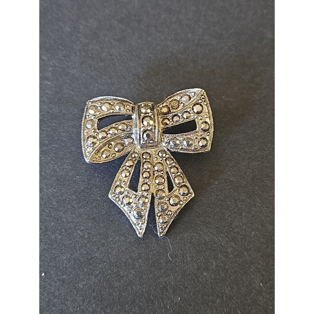 Marcasite Bow Brooch Silver Tone Art Deco Designer Vintage Signed Richelieu